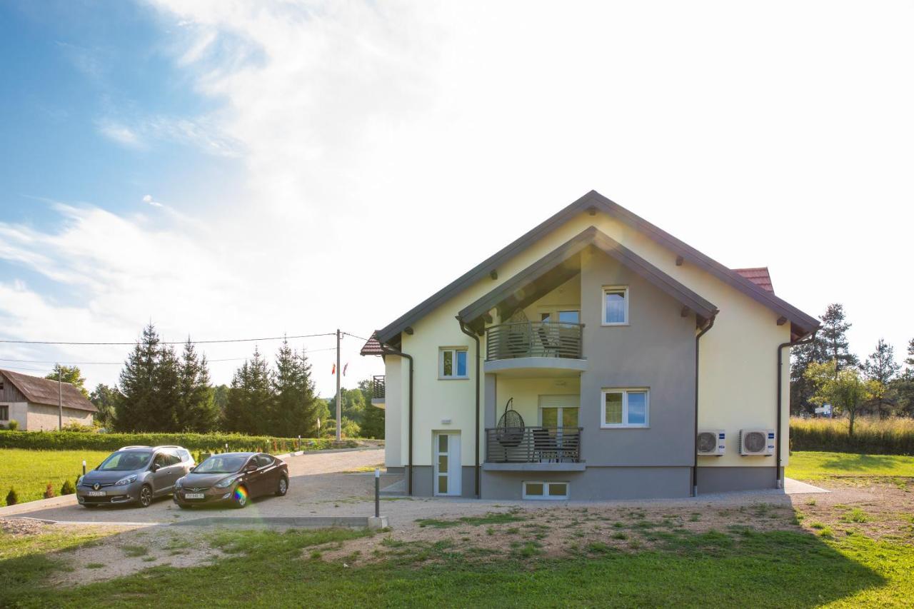 Apartmani Leptir Rakovica Exterior foto